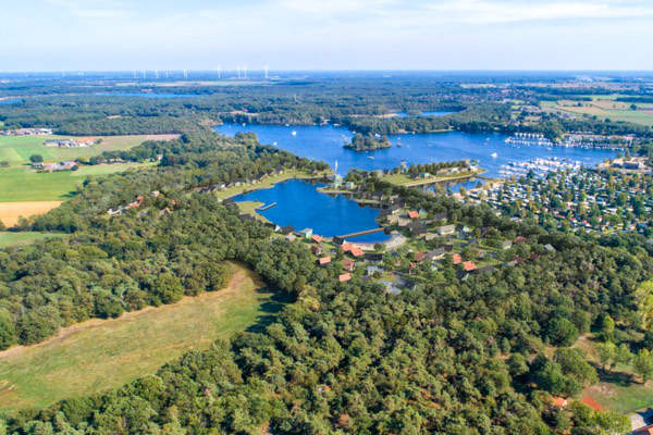 Vakantiepark Leukermeer vanuit de lucht